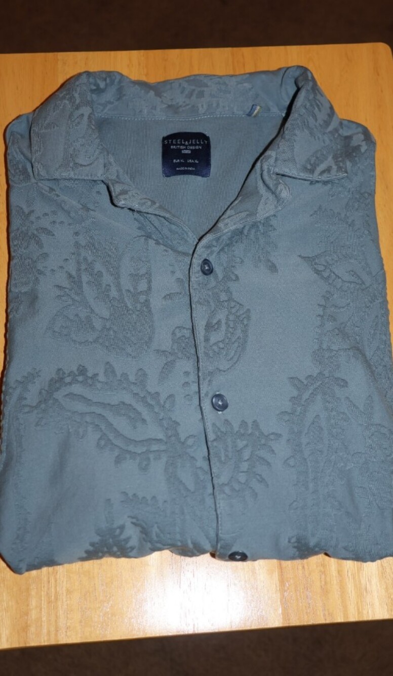 Steel & Jelly Premium British Design Blue Sage Short-Sleeve Floral Motif Shirt.